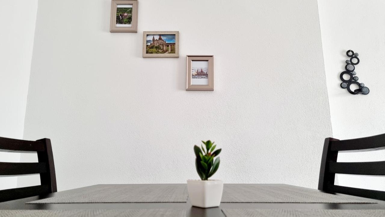 Apartament Dabe Hd Hunedoara Luaran gambar
